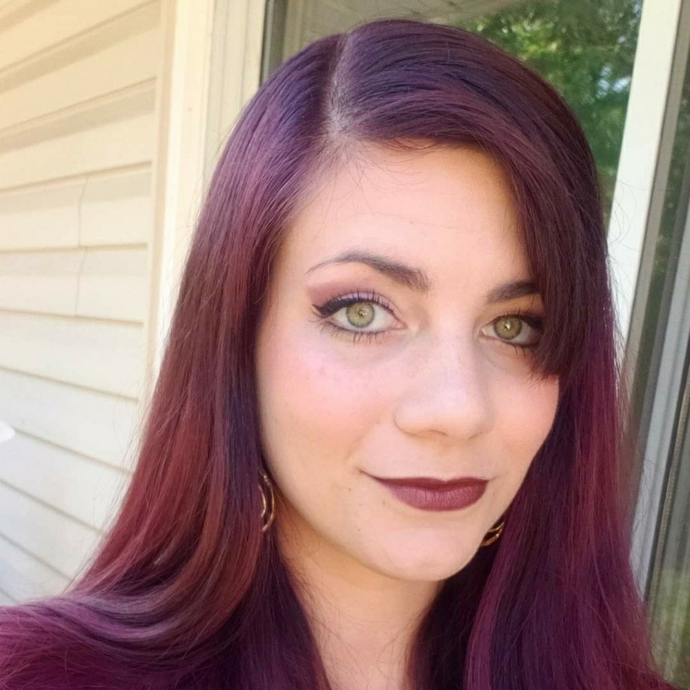 Meet your Posher, Ashley